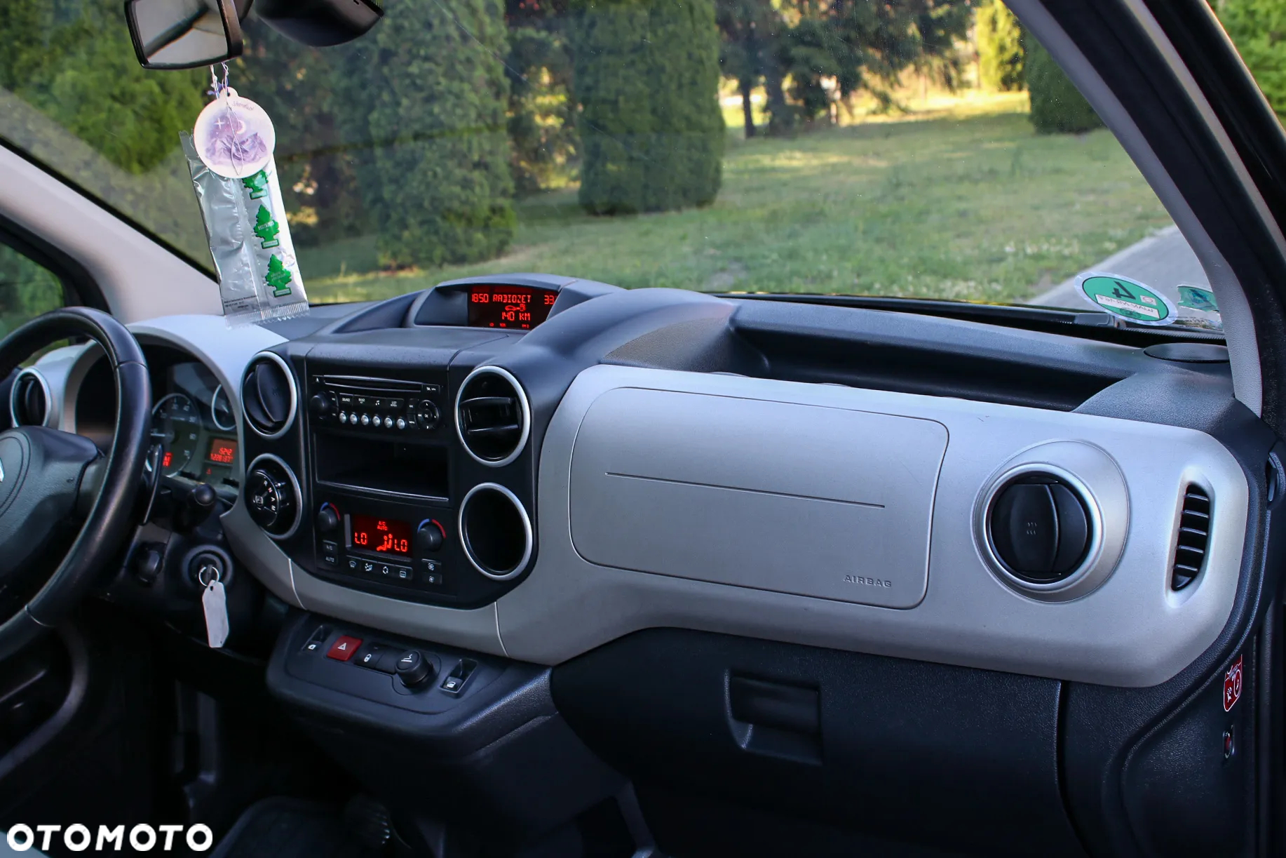 Citroën Berlingo Multispace e-HDi 90 FAP EGS6 Exclusive - 20