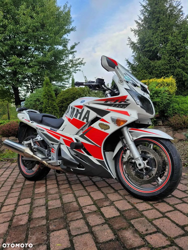 Yamaha FJR - 10