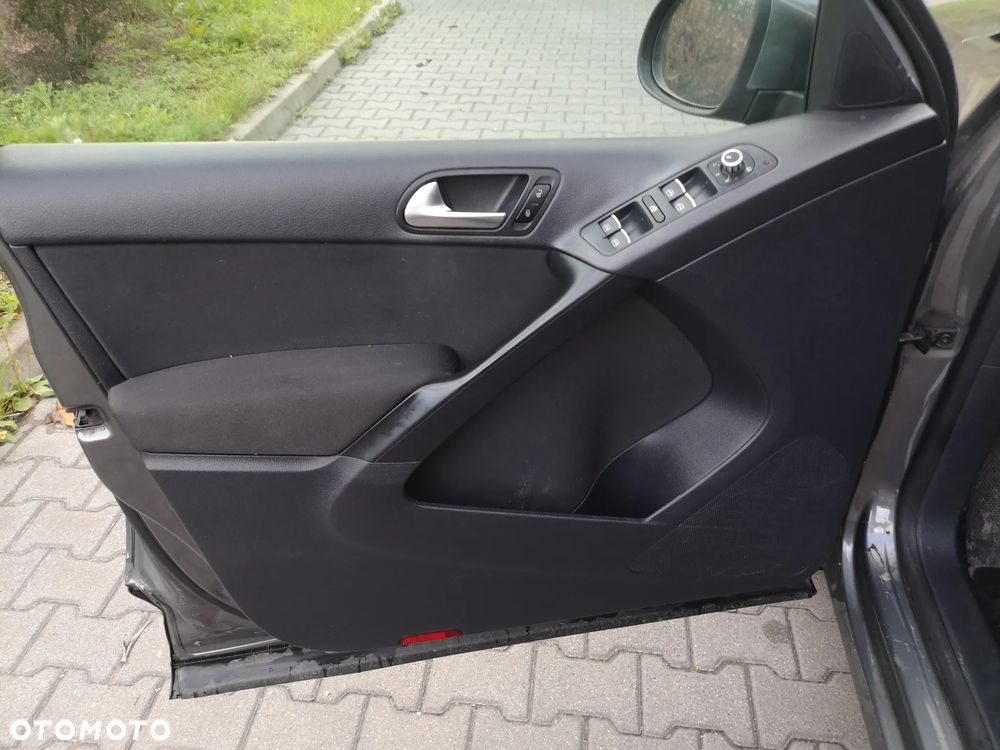Volkswagen Tiguan 2.0 TDI DPF BlueMotion Technology Freestyle - 23