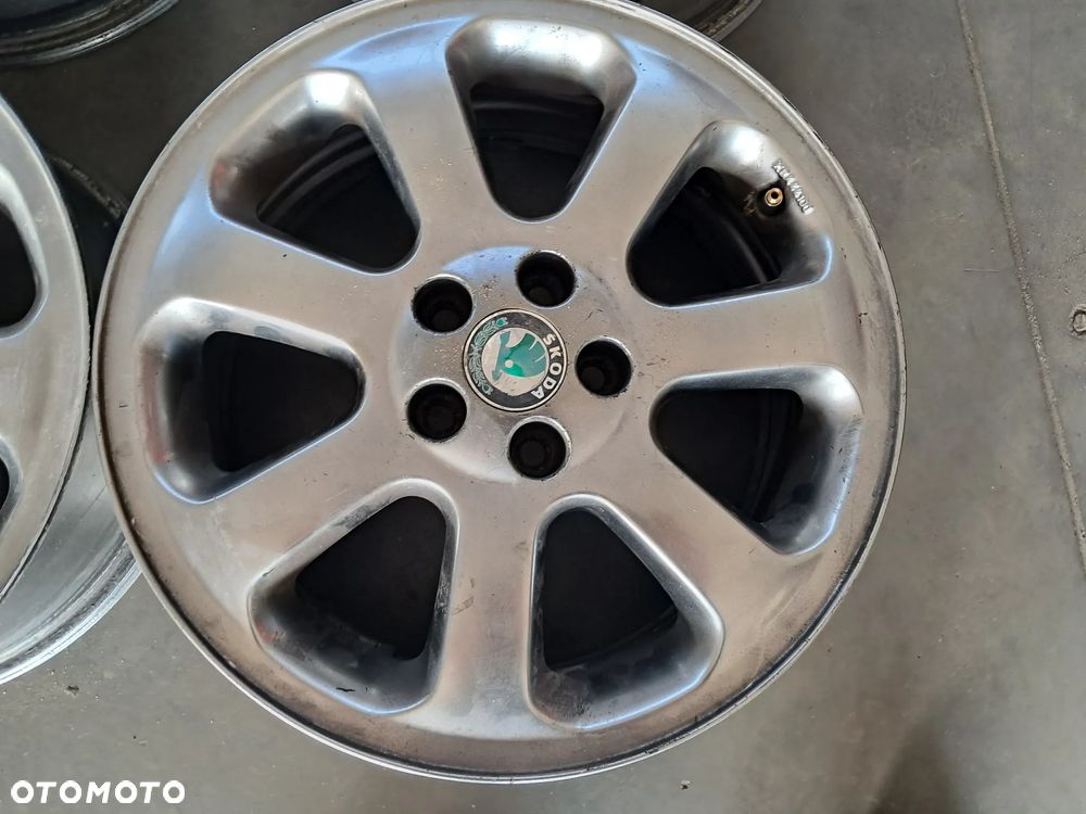 Felgi aluminiowe 6.5 J 16 5x100 Skoda VW AUdi - 2