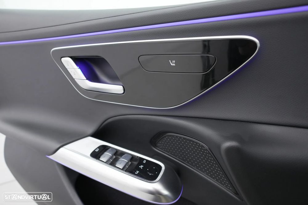 Mercedes-Benz E 300 e Avantgarde - 25