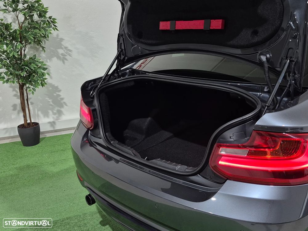 BMW 218 d Coupe Line Sport Auto - 35