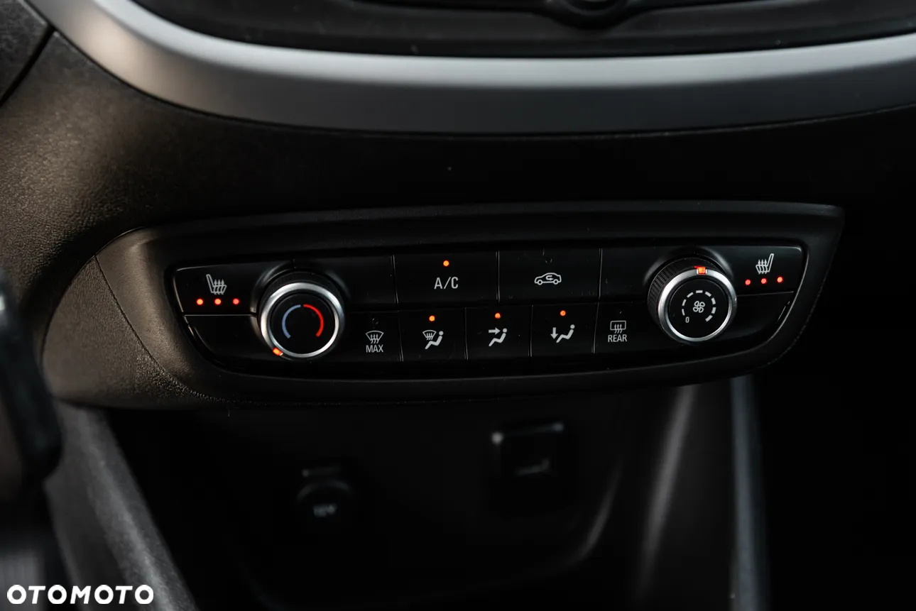 Opel Crossland X - 21