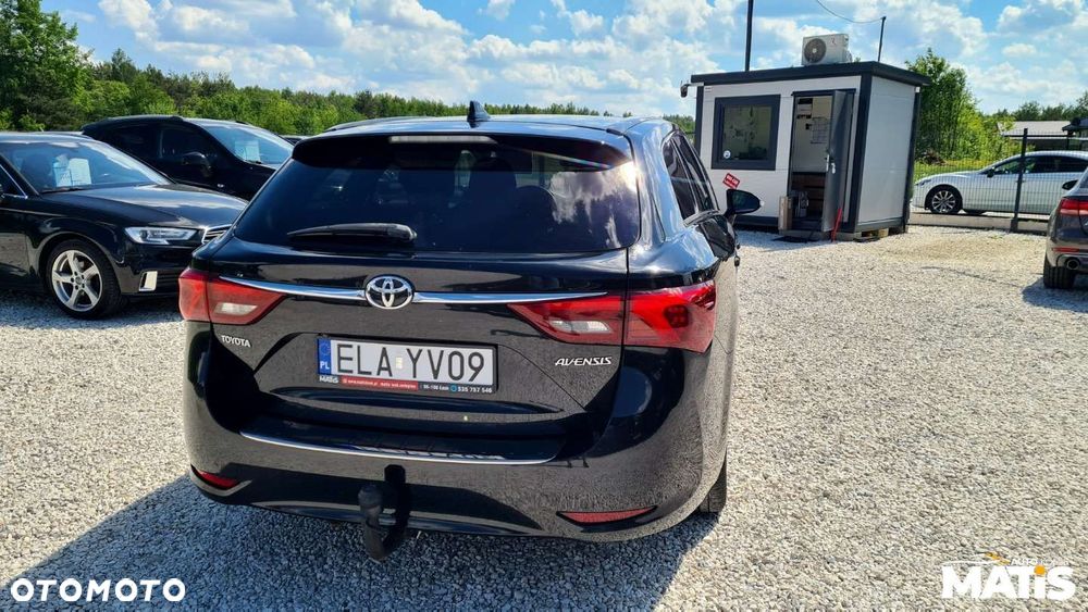 Toyota Avensis - 32
