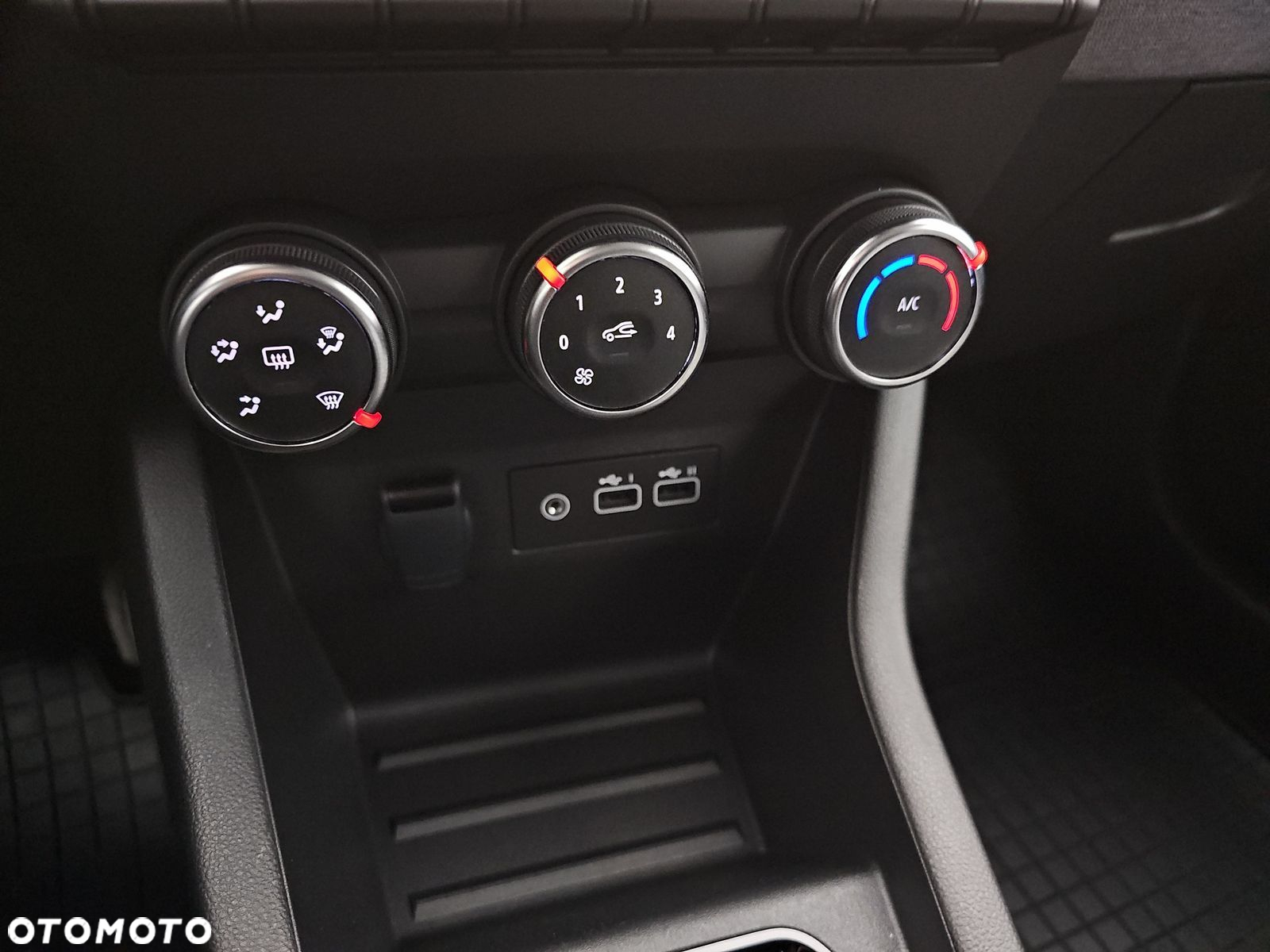 Renault Clio 1.0 TCe Evolution - 12
