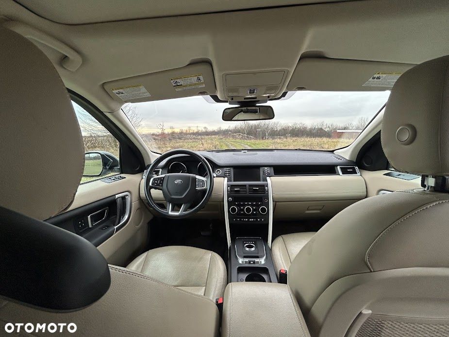 Land Rover Discovery Sport - 10