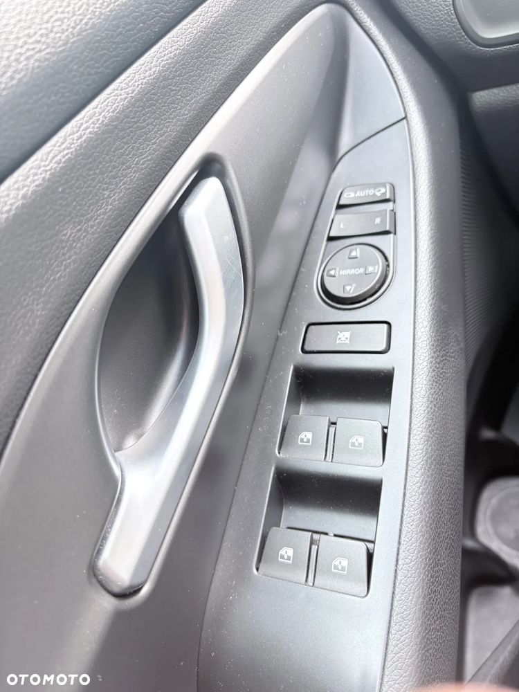 Hyundai i30 1.4 T-GDI DCT Premium - 8