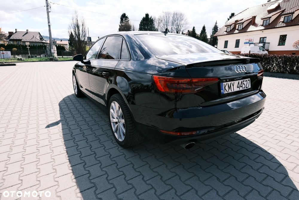Audi A4 Limousine - 7