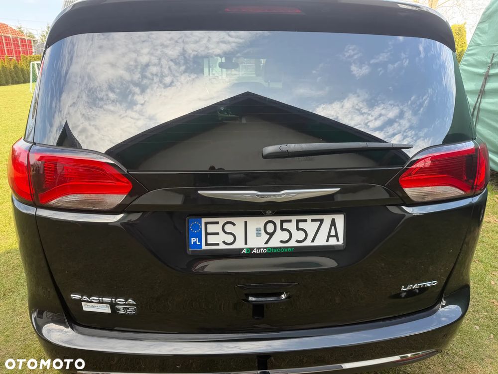 Chrysler Pacifica - 10