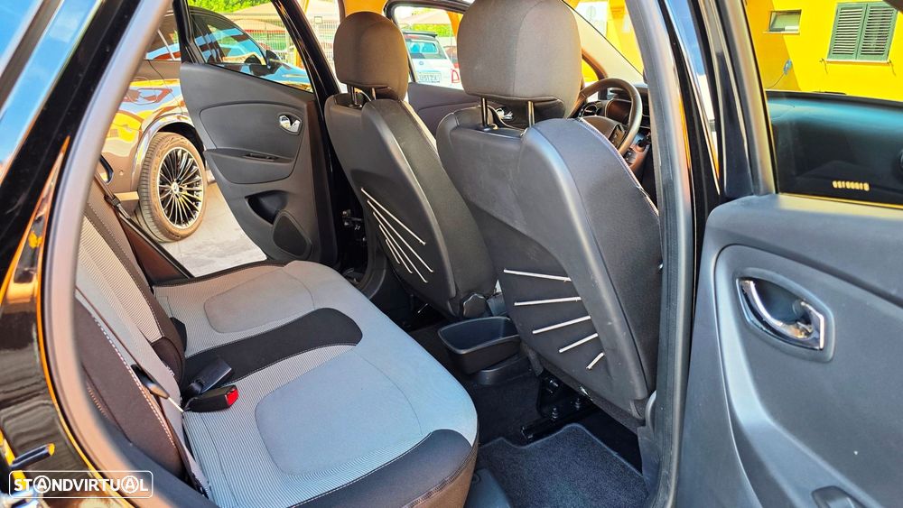 Renault Captur 1.2 TCe Exclusive EDC - 12