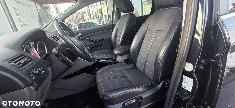 Ford Kuga 2.0 TDCi 4WD Titanium - 25