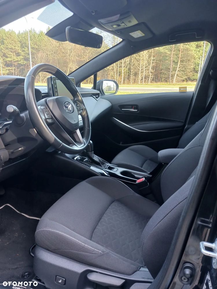 Toyota Corolla 1.8 Hybrid Comfort - 18