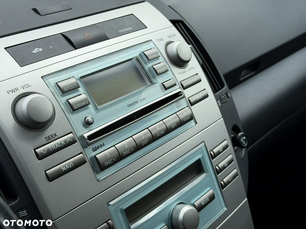 Toyota Corolla Verso - 16