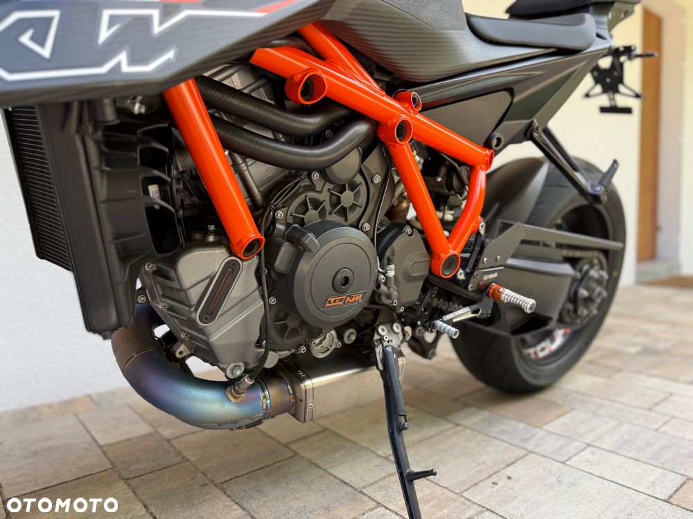 KTM Super Duke - 23