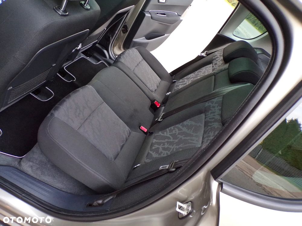 Peugeot 3008 HDi 150 Allure - 27