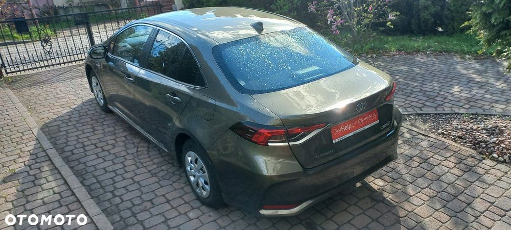 Toyota Corolla 1.8 Hybrid Comfort - 17