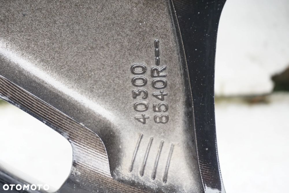 Renault 5x114,3 17 6,5J et50 403008540R - 4