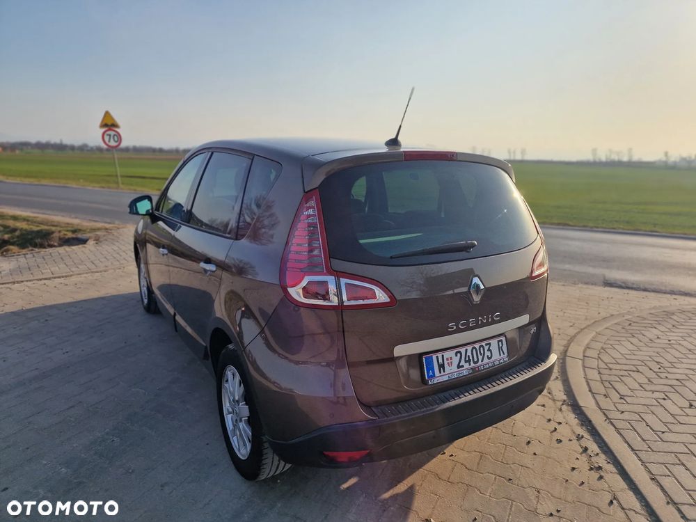 Renault Scenic 1.9 dCi Confort Privilege - 14