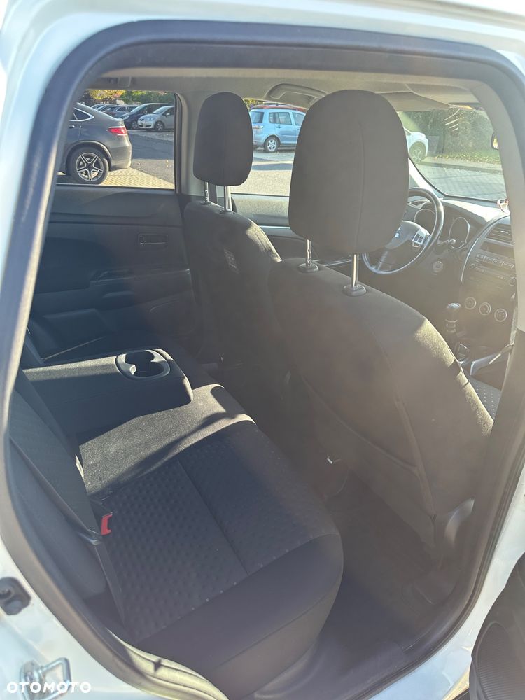 Mitsubishi ASX - 16