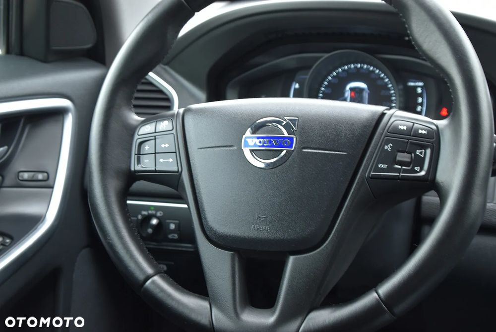 Volvo XC 60 D4 Drive-E Kinetic - 18