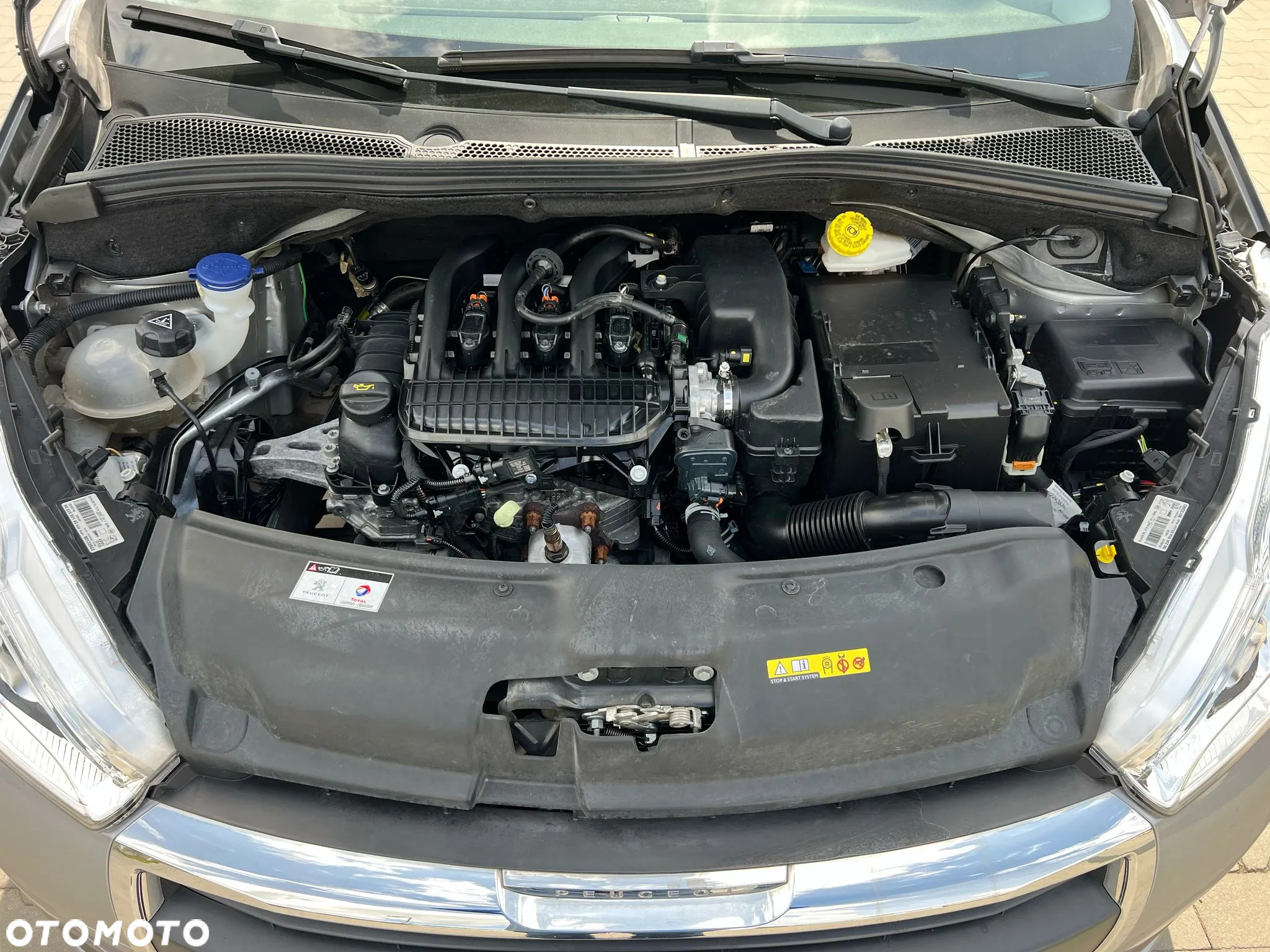 Peugeot 208 1.2 PureTech Style - 8