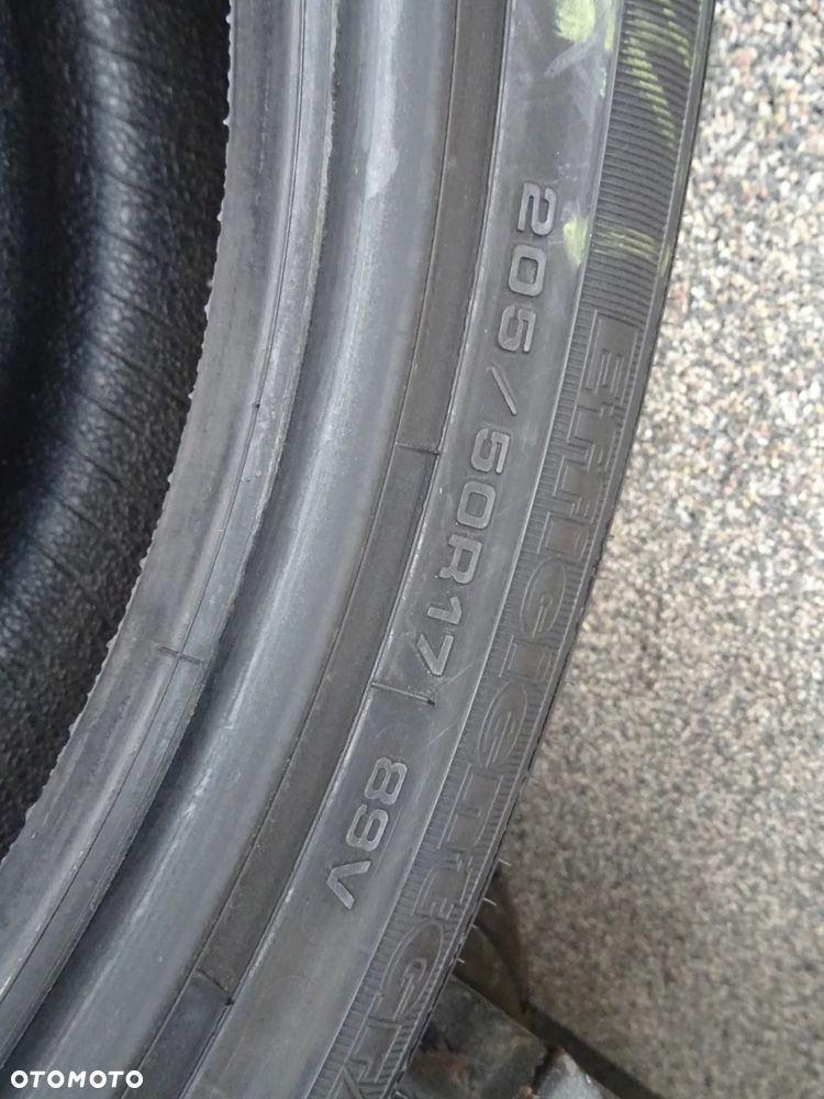 205/50/R17 89V Goodyear Efficient Grip - 7