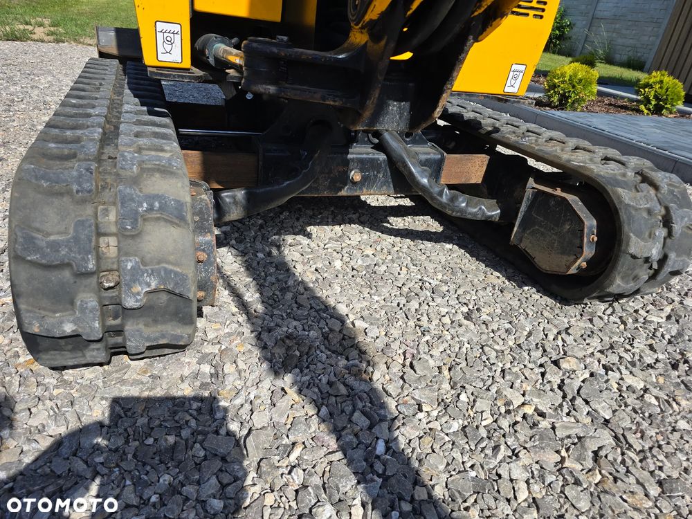 JCB - 13