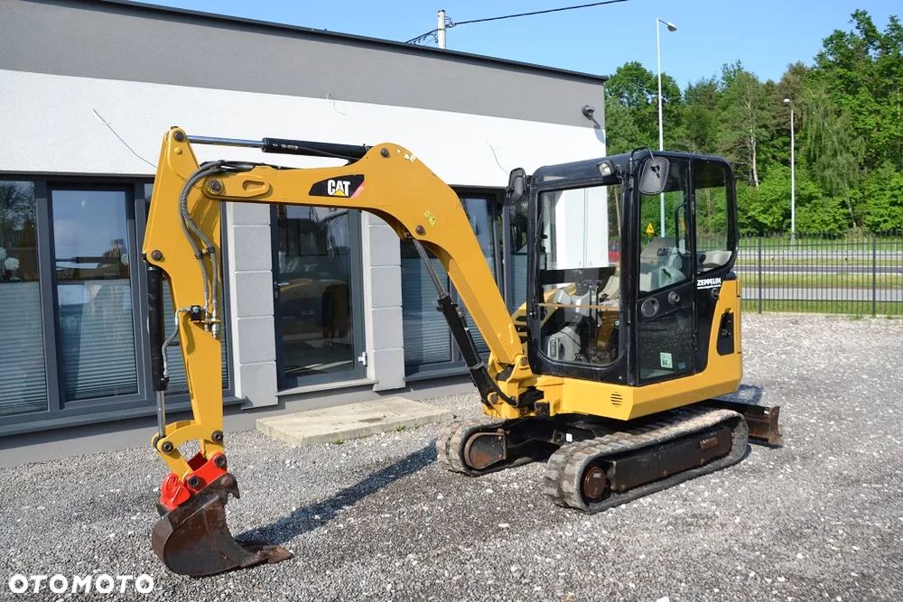 Caterpillar 302.5 - 3