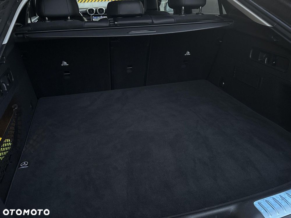 Mercedes-Benz GLC - 11