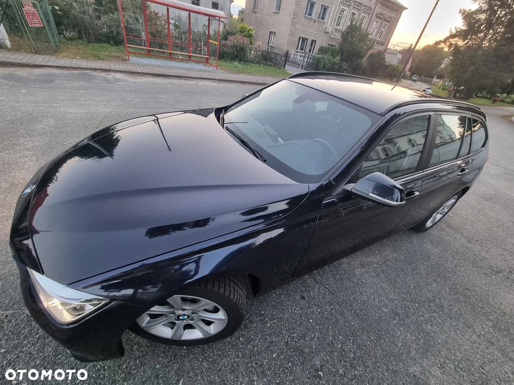 BMW Seria 3 335d Touring xDrive Edition M Sport Shadow - 23