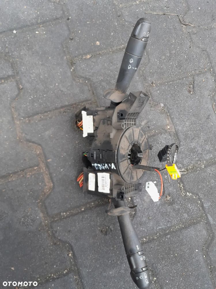 Przełącznik zespolony z taśmą Opel Vivaro 08r - 2