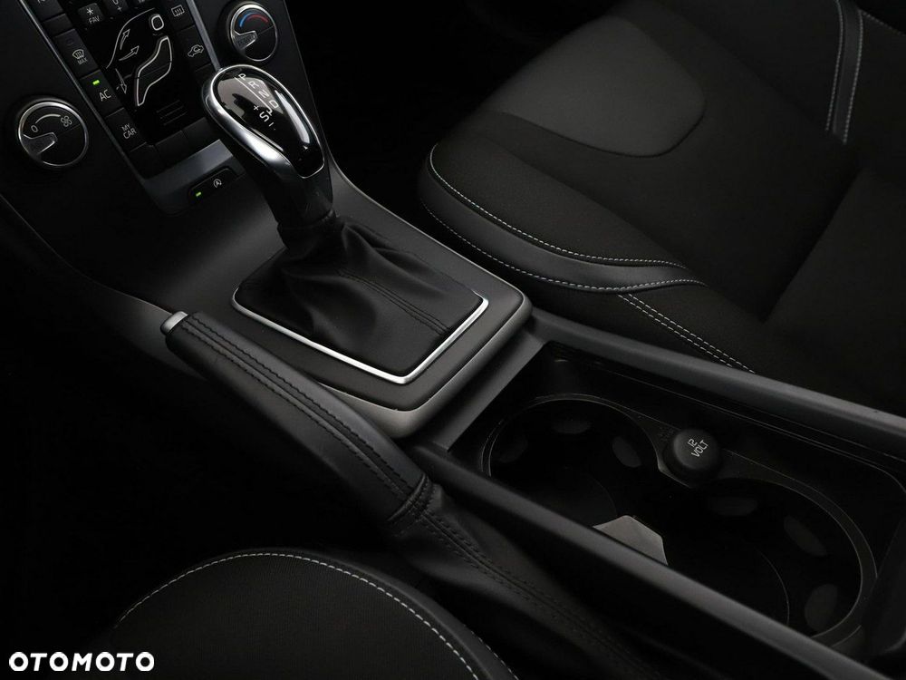 Volvo V40 - 28