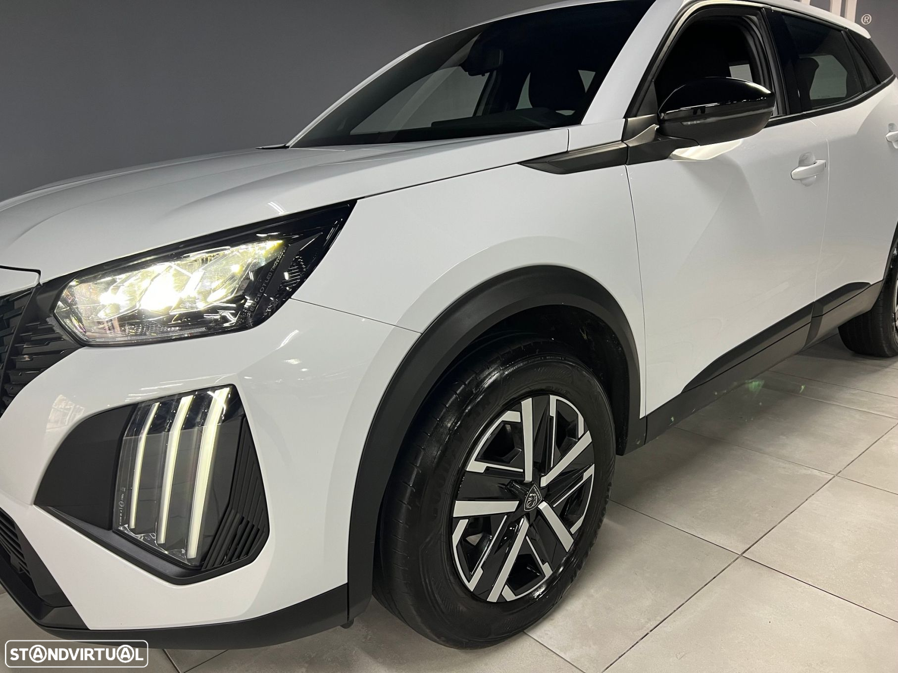 Peugeot 2008 1.2 PureTech Active Pack - 6