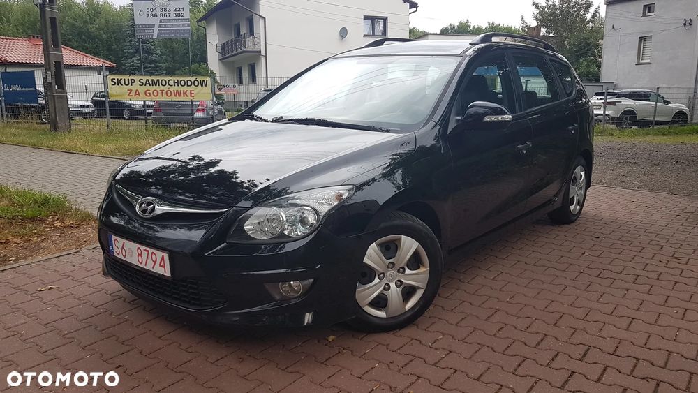 Hyundai i30 i30cw 1.4 UEFA EURO 2012 Edition - 2