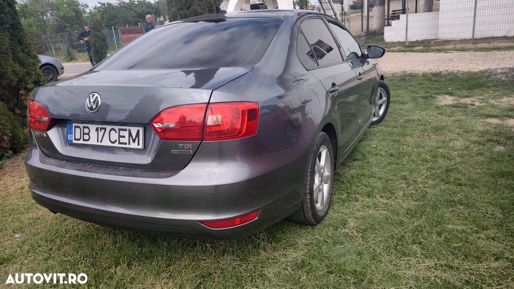 Volkswagen Jetta 1.6 TDI DPF Comfortline - 8