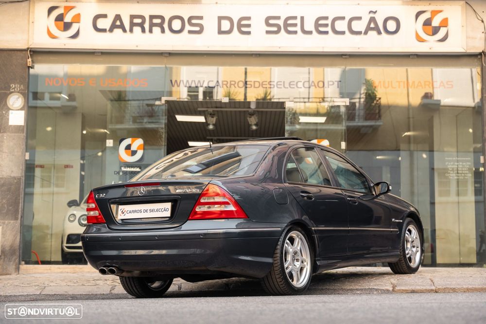 Mercedes-Benz C 32 AMG - 7