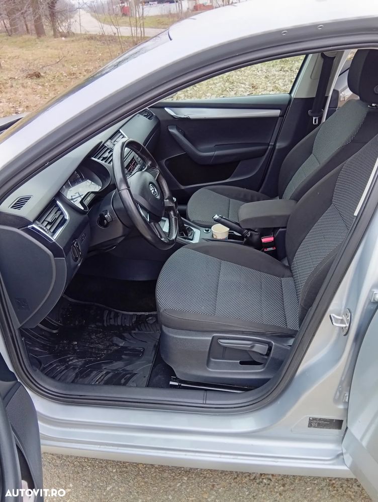 Skoda Octavia 1.2 TSI ELEGANCE - 8