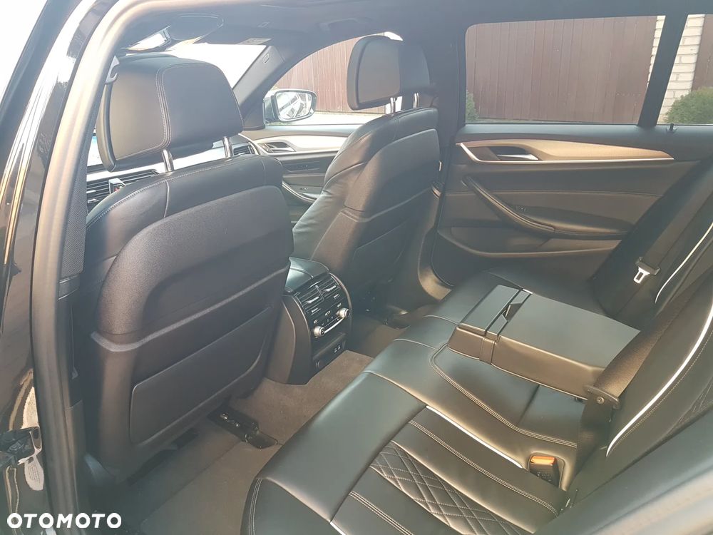 BMW Seria 5 520d M Sport sport - 17