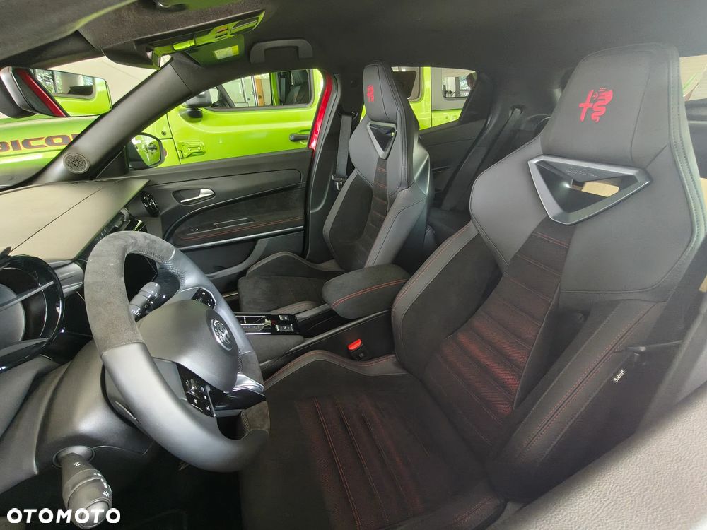 Alfa Romeo Junior 1.2 mHEV Ibrida Q4 eDCT - 20