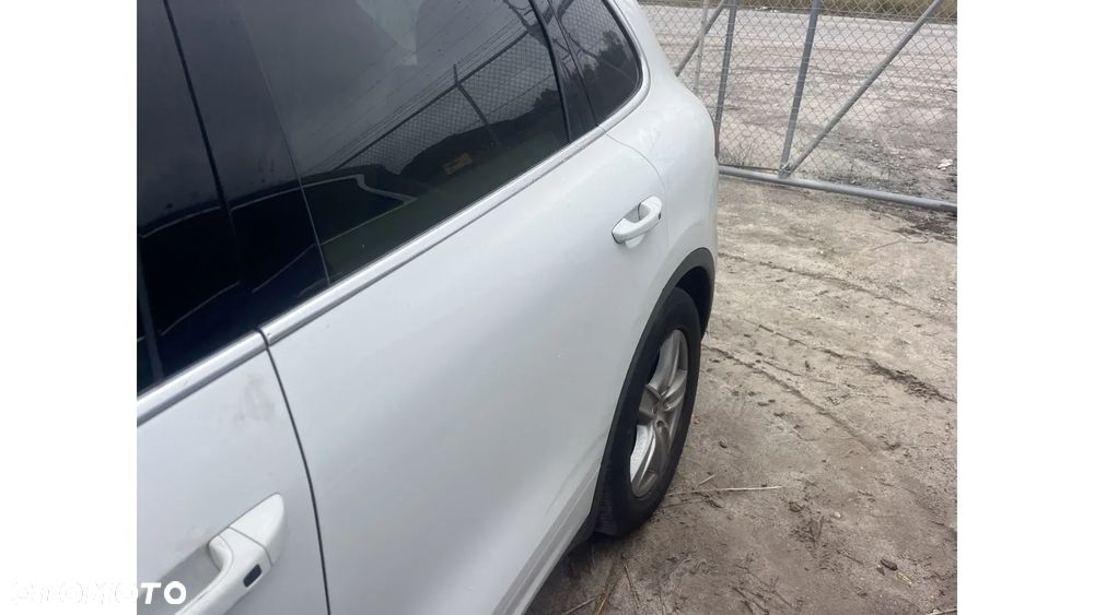 Porsche Cayenne - 11