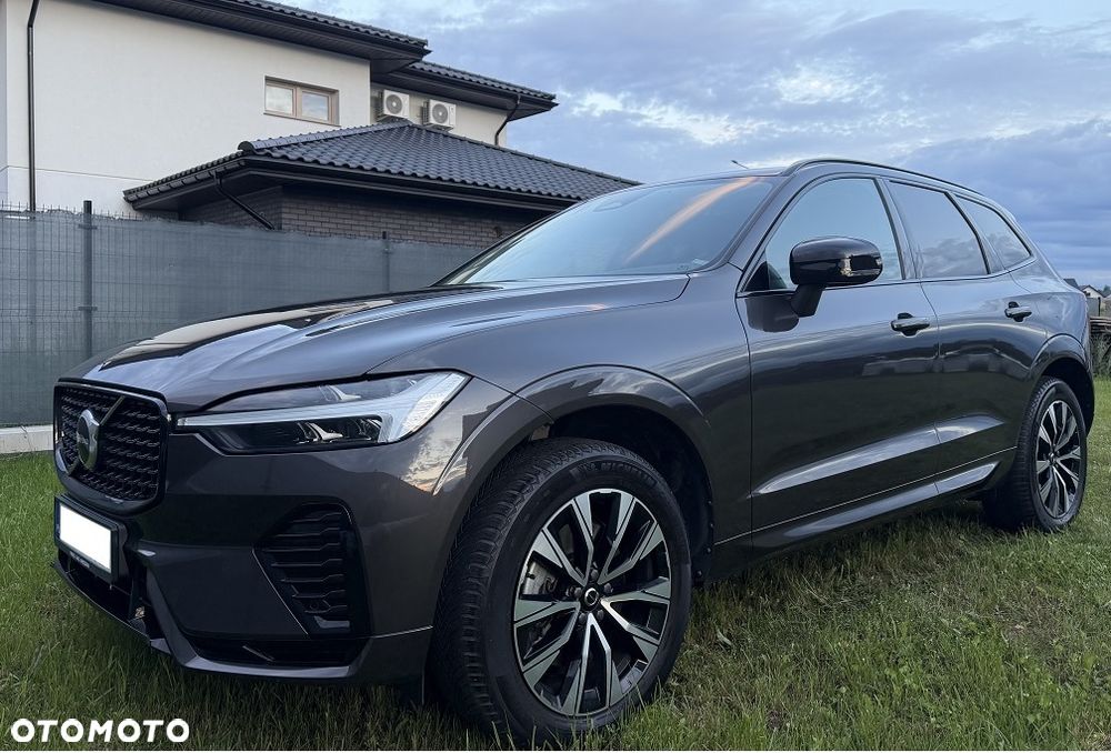 Volvo XC 60 B4 B Plus Dark - 2