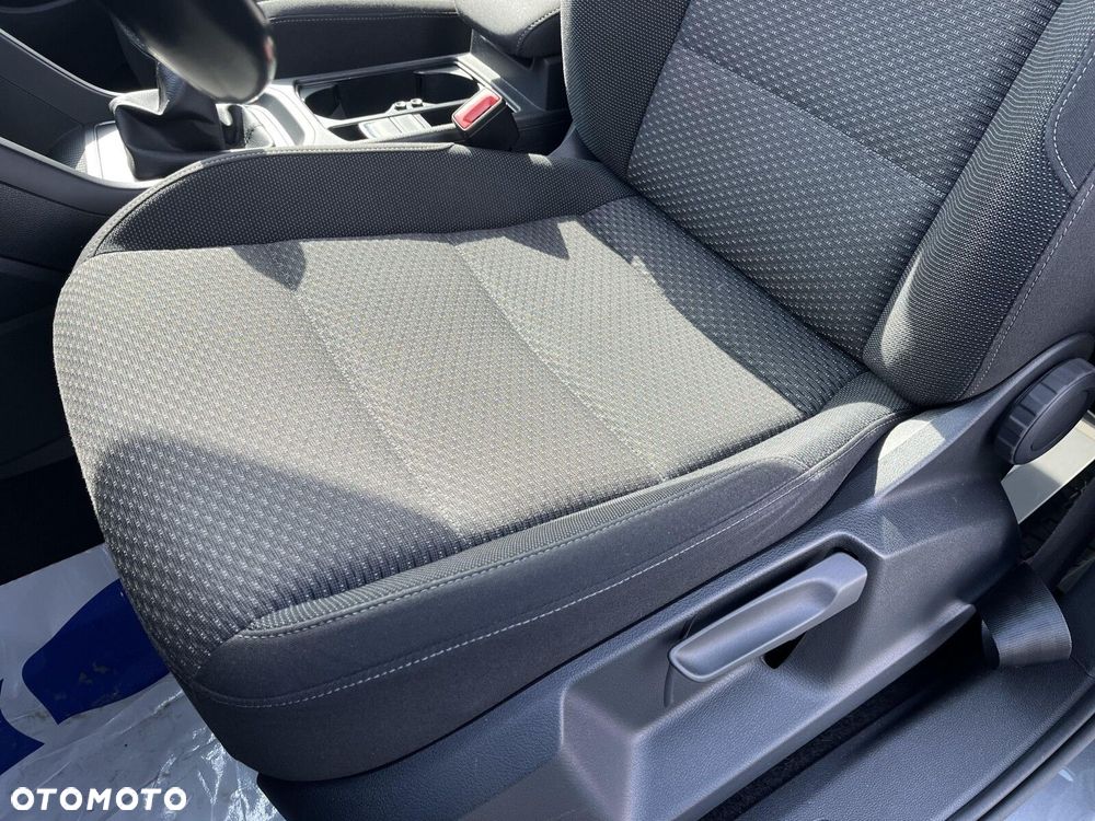 Volkswagen Touran 2.0 TDI BMT Comfortline - 12