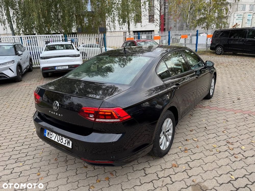 Volkswagen Passat 1.5 TSI EVO Elegance - 2