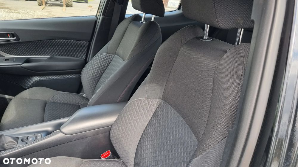 Toyota C-HR Business-Edition - 26