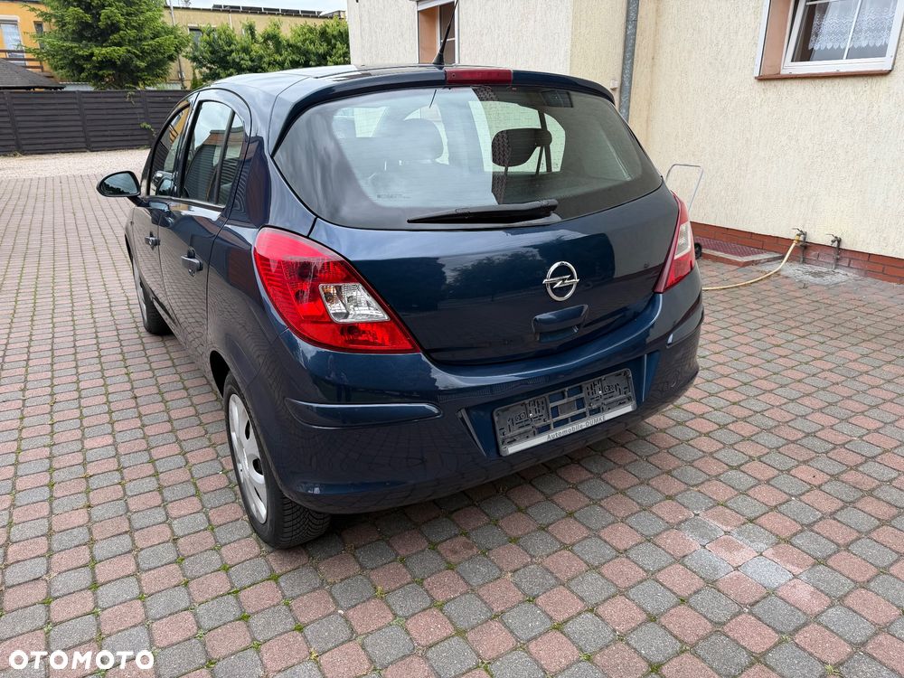 Opel Corsa 1.2 16V Essentia - 6