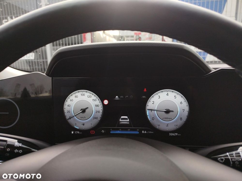 Hyundai Elantra - 14