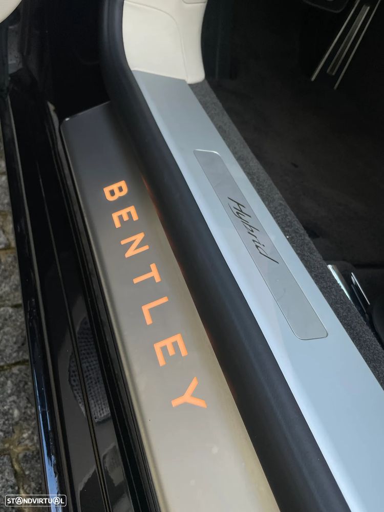 Bentley Flying Spur Hybrid Azure - 16