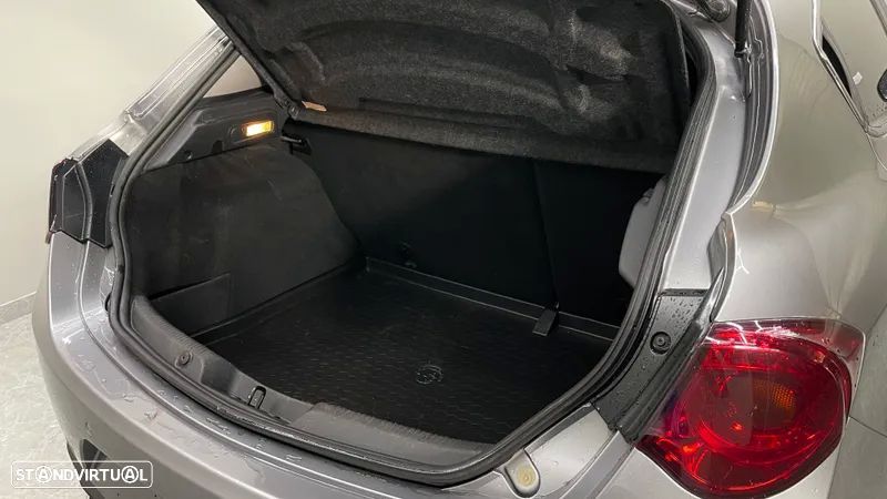 Alfa Romeo Giulietta 1.6 JTDM Super - 38