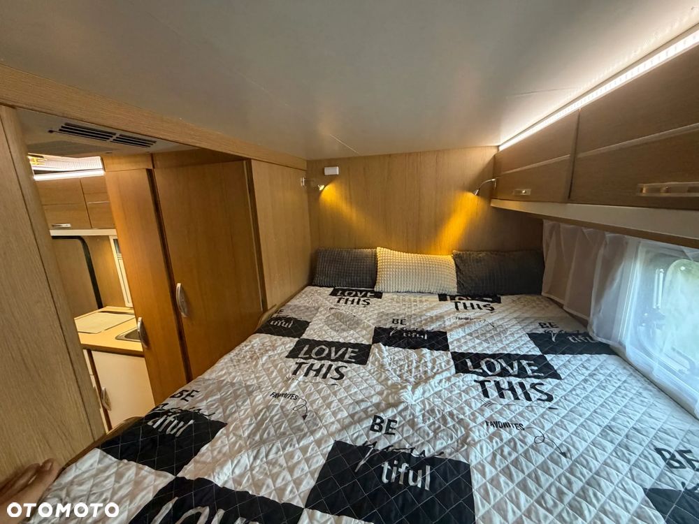 Hobby Kamper,camper I właściciel garażowany 6-osób - 20