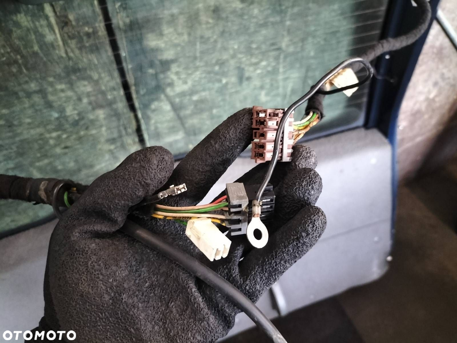 KOMPLETNY TYŁ KLAPA BAGAŻNIKA ZDERZAK TYŁ LAMPY EVASION I LIFT KMPD - 16